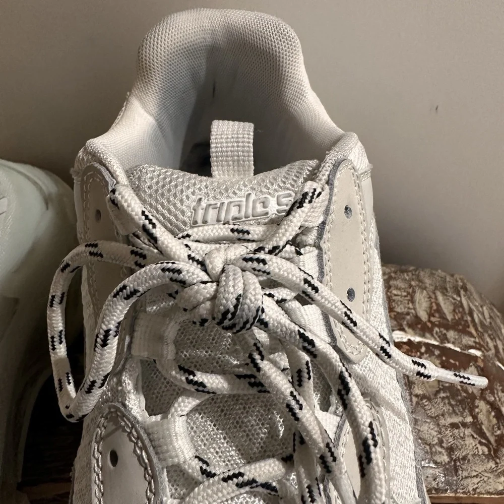 Balenciaga Triple S Sneakers - Picture 5 of 6